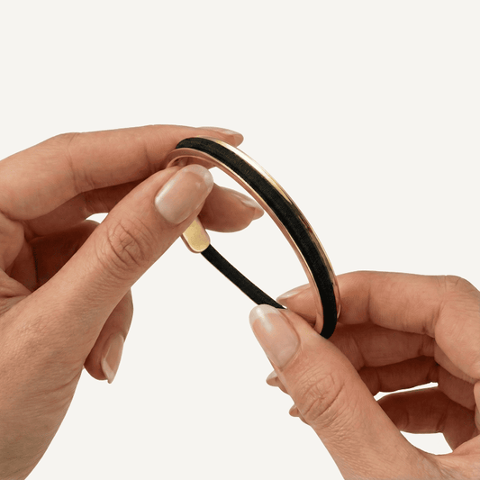 Náramek s držákem na gumičku do vlasů